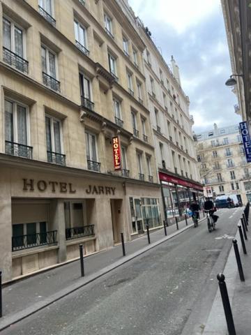Jarry Confort Hotel Parijs